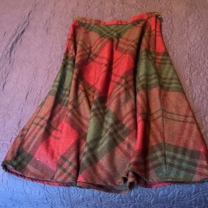 Elegant Plaid A-Line Skirt in Red and Green